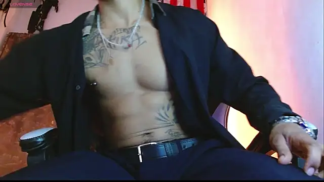 DARK BLACK 0 online show from July 15, 3:02 am