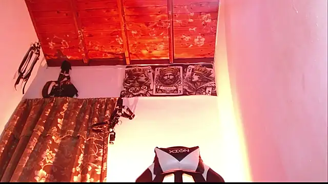 DARK BLACK 0 online show from June 11, 2:53 am