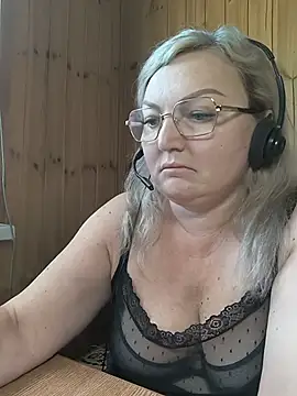 White-Chocolatte online show from June 5, 7:03 am