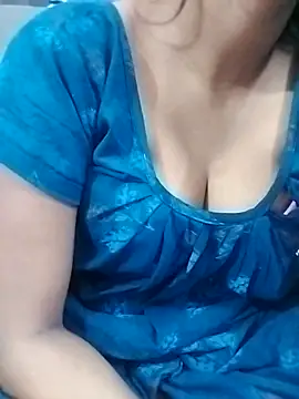 Lovely-baby2 online show from April 17, 1:47 pm