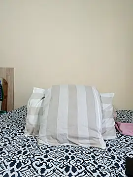 EbonySexySlimxxx online show from May 7, 11:57 am