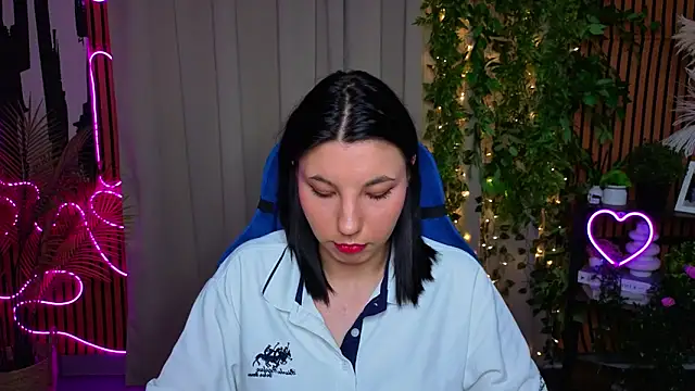 SharonBrowns online show from April 16, 9:39 pm