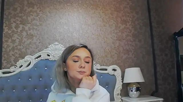 Ivy Quin online show from May 3, 4:28 am