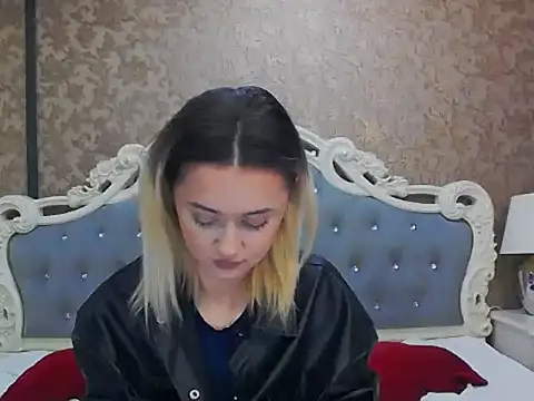 Ivy Quin online show from April 24, 4:25 am