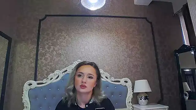 Ivy Quin online show from May 9, 4:05 am