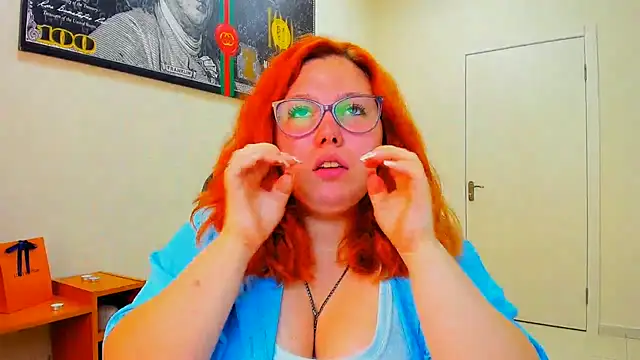 Snapshot of Aillia-Rous chatting on July 8, 6:36 am Aillia-Rous online show from July 8, 6:36 am