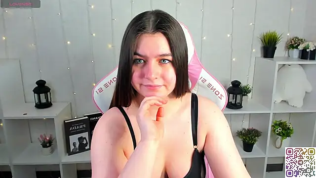 Margaret  Moon online show from May 18, 8:08 am