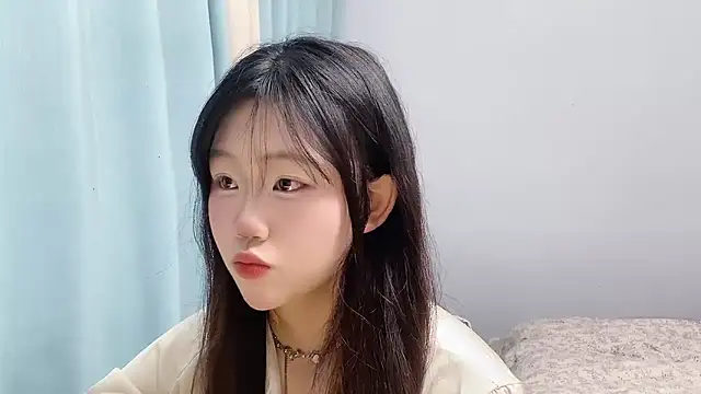 Lilababy00 online show from April 13, 2:37 am