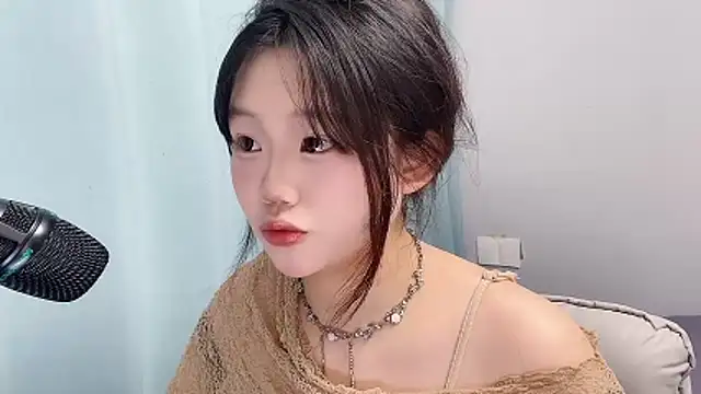 Lilababy00 online show from April 16, 3:18 am