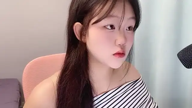 Lilababy00 online show from April 28, 9:24 am