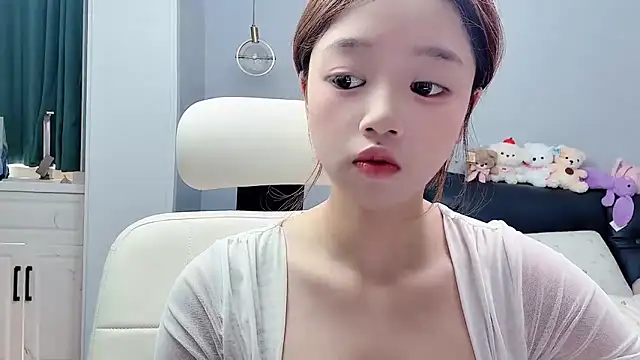 Lilababy00 online show from May 22, 3:26 am