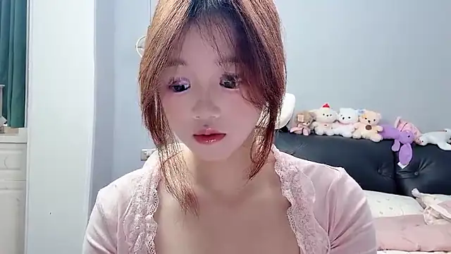 Lilababy00 online show from May 24, 5:18 am