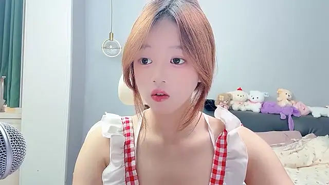 Lilababy00 online show from May 25, 5:18 am