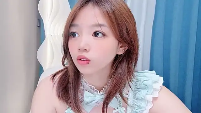 Lilababy00 online show from June 27, 12:22 pm