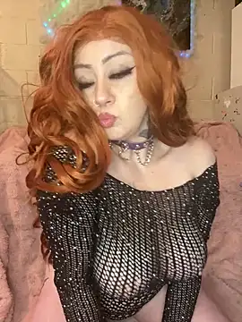 KarmaValentina online show from May 4, 1:20 am