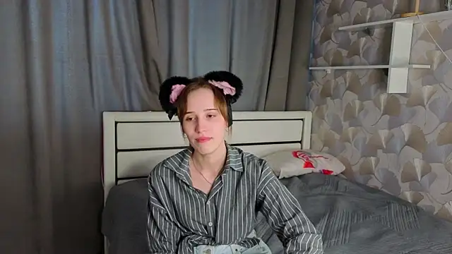 MitsuePostel online show from April 23, 12:29 pm