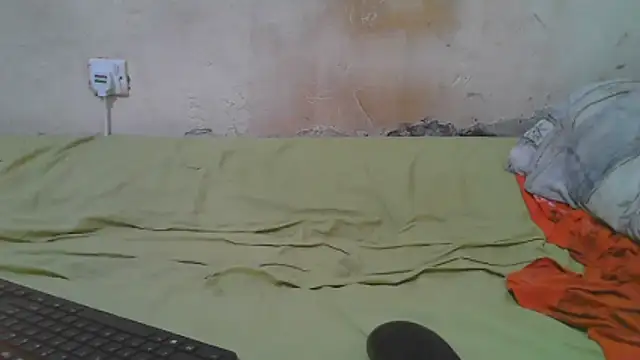 issabelaluna online show from May 15, 6:44 am