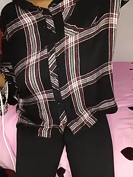 MsCutie online show from April 9, 7:58 am