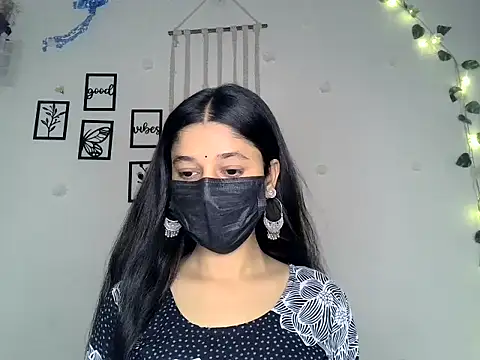 Snapshot of HOT_SNEHA4 chatting on June 4, 5:23 am HOT SNEHA4 online show from June 4, 5:23 am