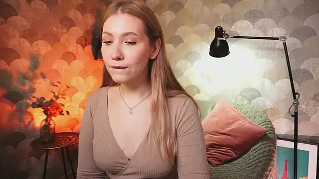 Emilicious online show from May 13, 2:02 pm