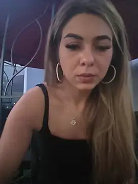 AylinRosee online show from June 26, 6:25 pm
