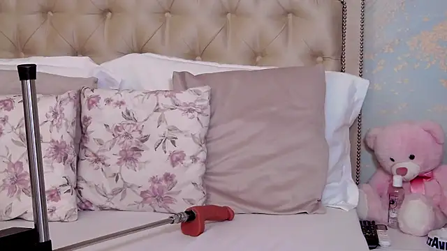 AylinRosee online show from June 26, 1:11 am