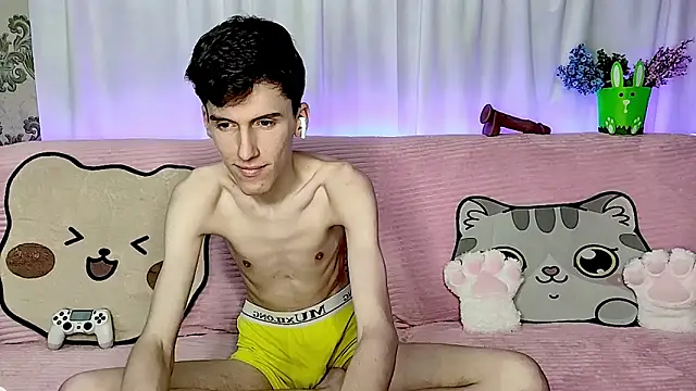 GoodBoyLuca online show from June 21, 12:27 am