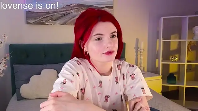 kittylunaa online show from April 30, 3:02 am