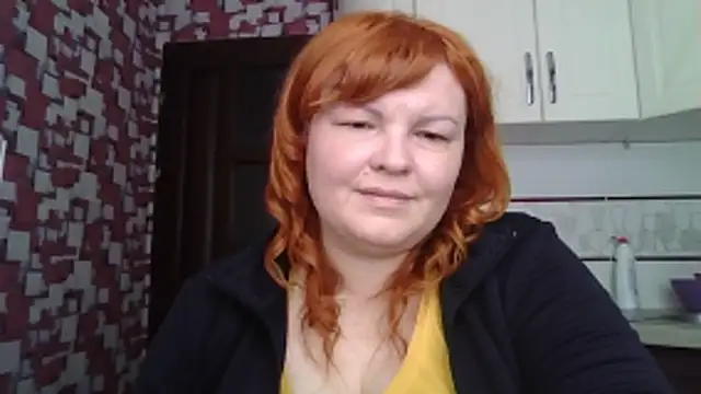 Snapshot of KrisryOxNikss chatting on May 5, 7:44 am KrisryOxNikss online show from May 5, 7:44 am