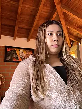  BellaSmith  online show from April 30, 1:51 pm