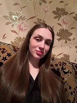 Snapshot of AlinaLove3213 chatting on April 21, 6:58 pm AlinaLove3213 online show from April 21, 6:58 pm
