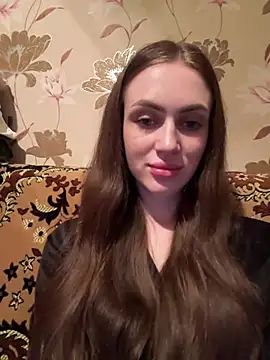Snapshot of AlinaLove3213 chatting on June 11, 8:28 pm AlinaLove3213 online show from June 11, 8:28 pm