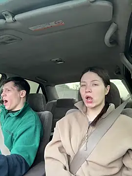 Snapshot of _viega_ chatting on April 8, 3:19 am viega online show from April 8, 3:19 am