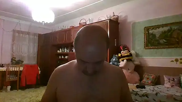 Snapshot of Luceriusbigass chatting on November 5, 3:37 pm Luceriusbigass online show from November 5, 3:37 pm