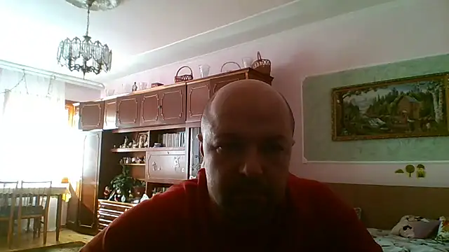 Snapshot of Luceriusbigass chatting on October 26, 11:10 am Luceriusbigass online show from October 26, 11:10 am