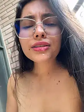 VioletRousee online show from June 25, 2:33 pm