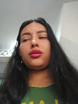 VioletRousee online show from July 17, 2:14 pm