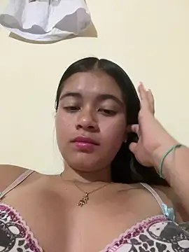 Snapshot of Kloe_zaf chatting on June 12, 5:05 am Kloe zaf online show from June 12, 5:05 am