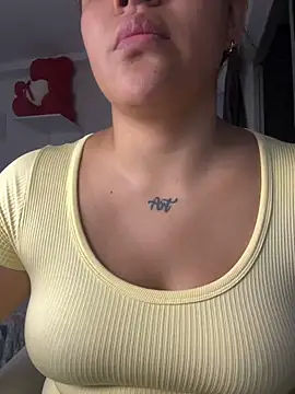 Sabrina Darkness online show from May 15, 1:36 am