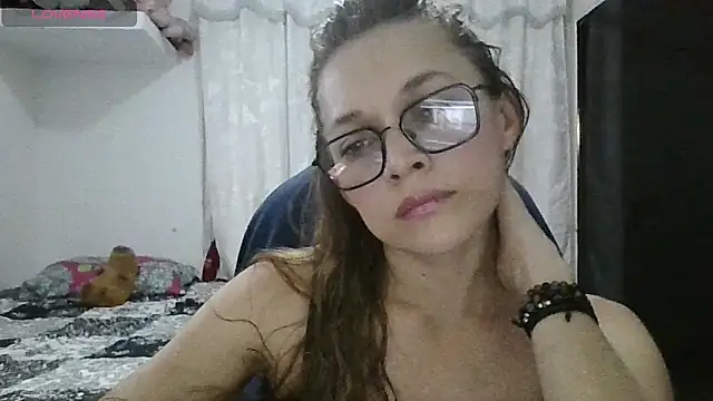 Lannah   online show from May 5, 1:52 am