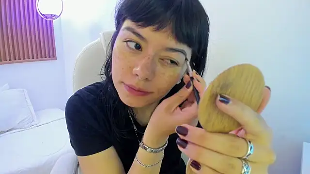 ghostmila online show from April 16, 12:39 pm