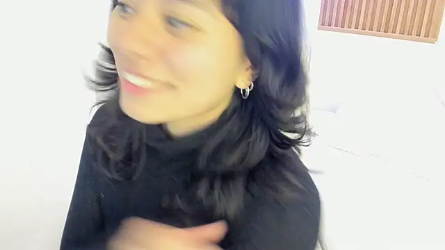 ghostmila online show from May 5, 1:08 am