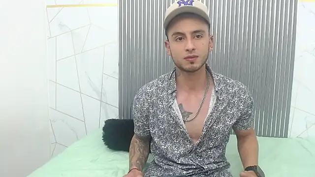 PowerLustX online show from April 12, 3:32 am