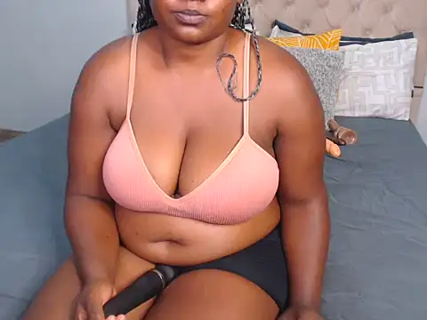 YourWifeyLily online show from April 10, 11:45 pm