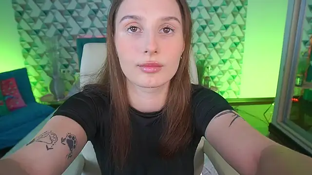 Snapshot of VikVikLove chatting on June 10, 7:59 pm VikVikLove online show from June 10, 7:59 pm