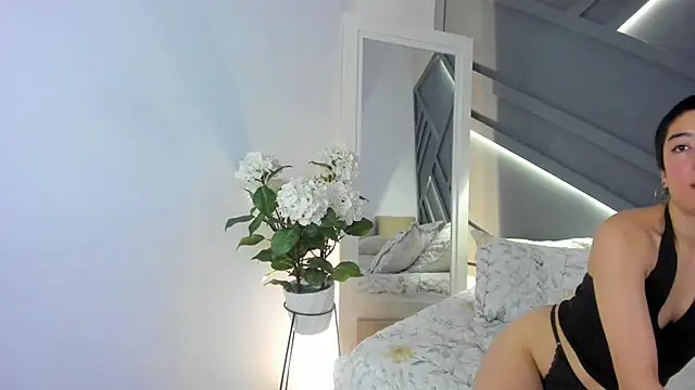 Atheena   online show from April 18, 7:07 pm