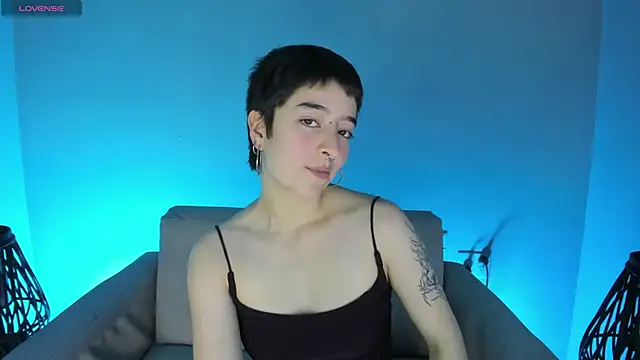 Snapshot of Atheena__ chatting on June 15, 1:55 pm Atheena online show from June 15, 1:55 pm