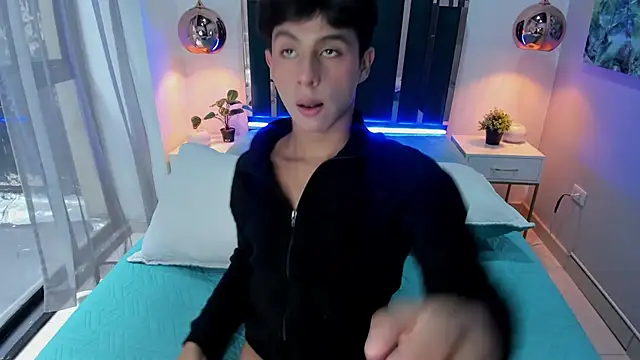 saintDangelo online show from May 21, 12:46 pm