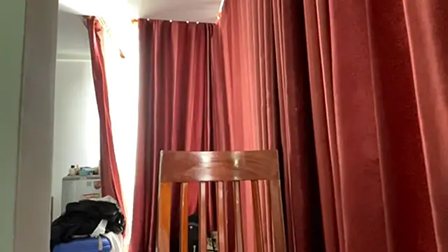 KarrenHewins online show from April 10, 5:58 am