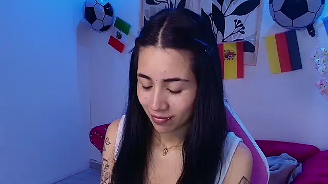 Rainy doll online show from June 28, 12:00 pm
